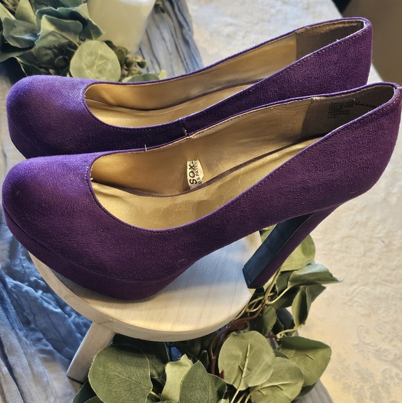 Womens High Heels - Picture 3 of 4